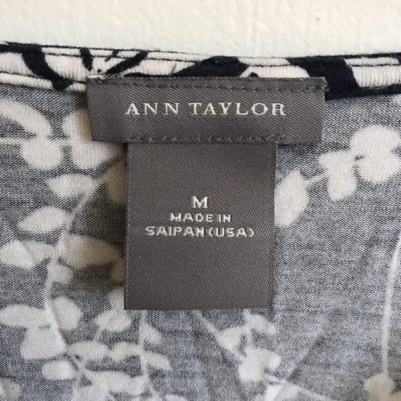 Navy floral top - Picture 3 of 3